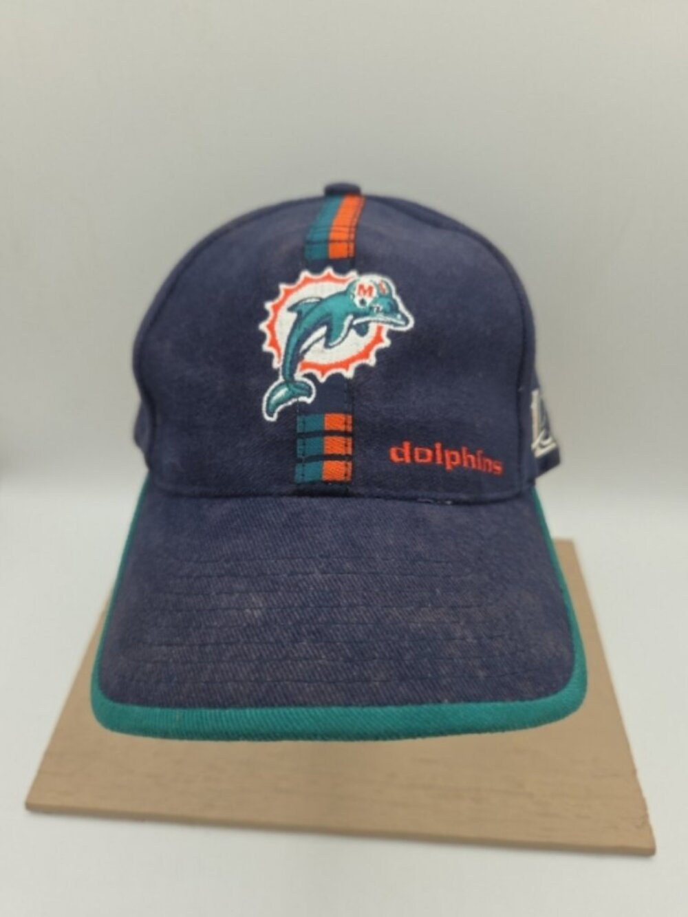 Vintage Miami Dolphins Logo Athletic 90s Strapback Hat – NFL – Taiwan R.O.C.
